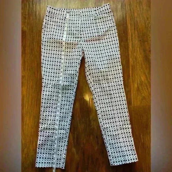 Tyler Boe Women’s Size Small Multicolored Capri Pants Stretchy Classic - Picture 6 of 10